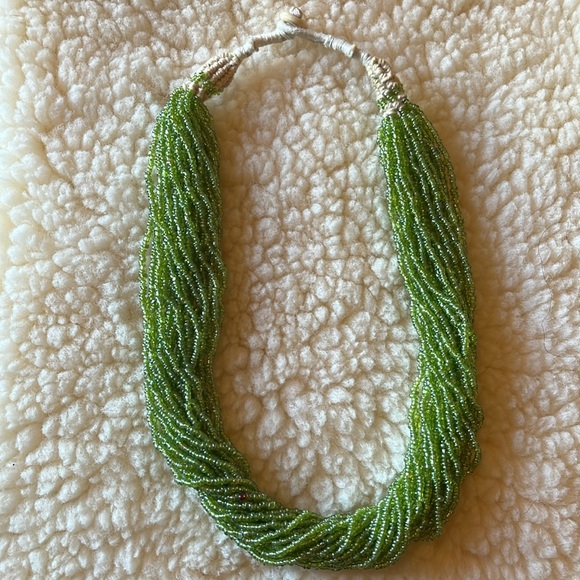 Green & Cream Beaded Necklace - Picture 10 of 17